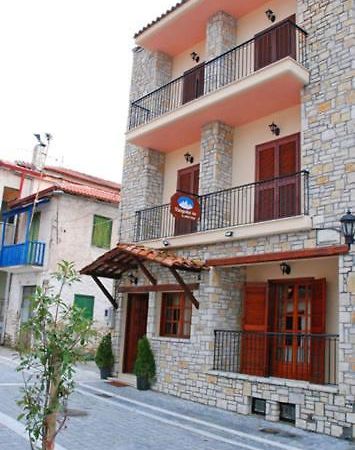 Sfaragoulias Inn กาลาวริตา ภายนอก รูปภาพ
